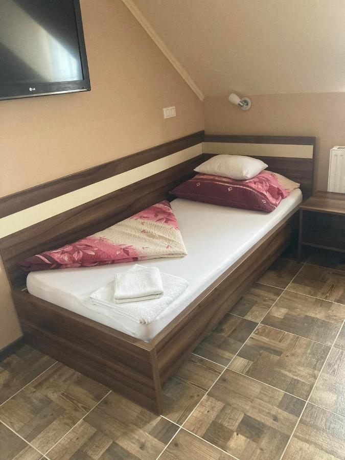 Bed and Breakfast Borostyan Panzio Balatonfuered Екстер'єр фото
