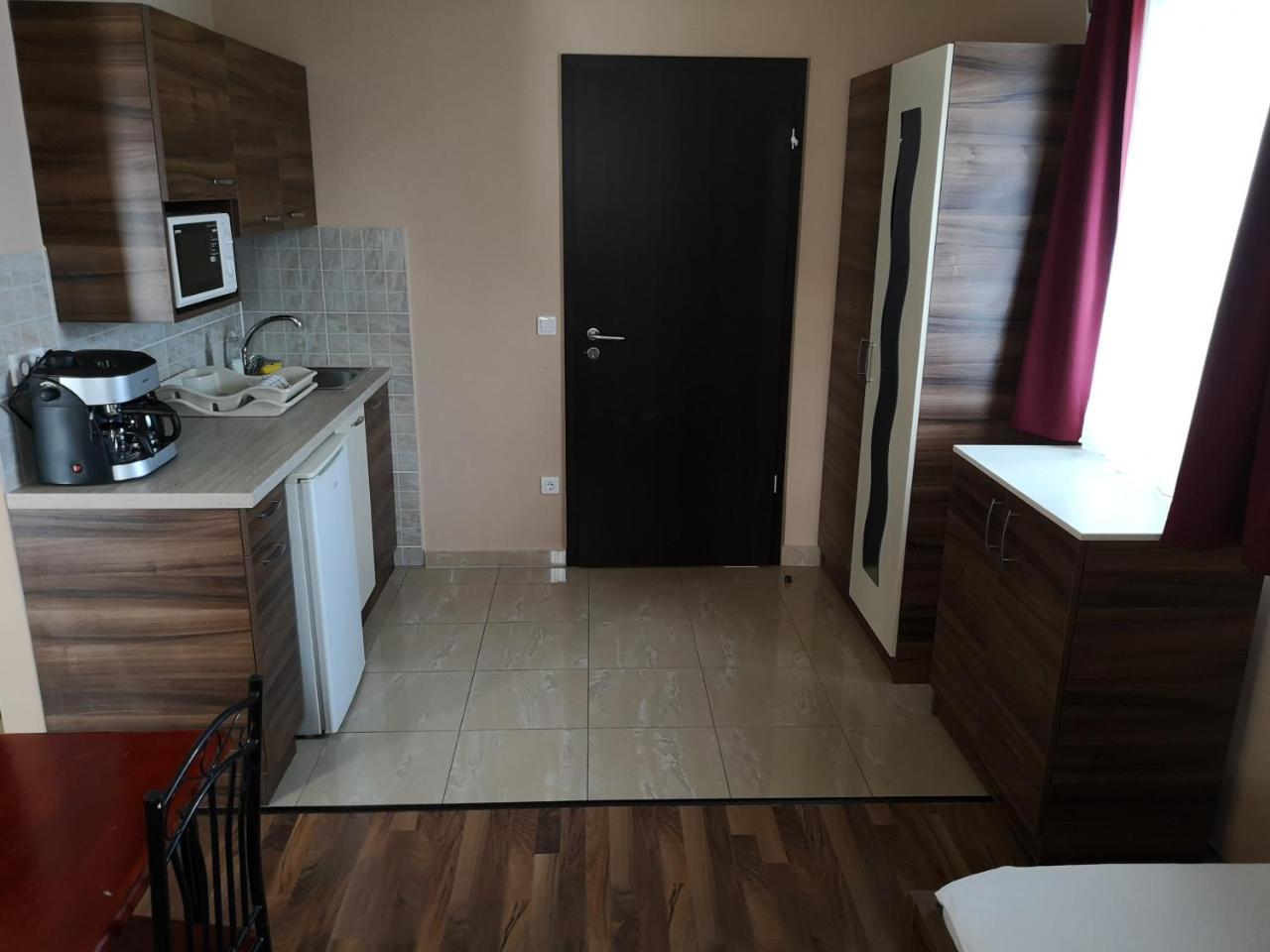 Bed and Breakfast Borostyan Panzio Balatonfuered Екстер'єр фото