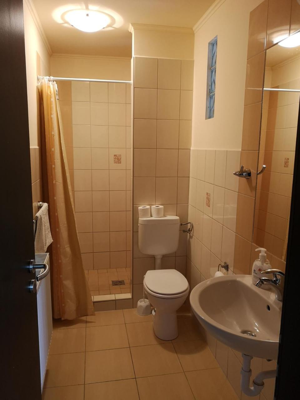 Bed and Breakfast Borostyan Panzio Balatonfuered Екстер'єр фото