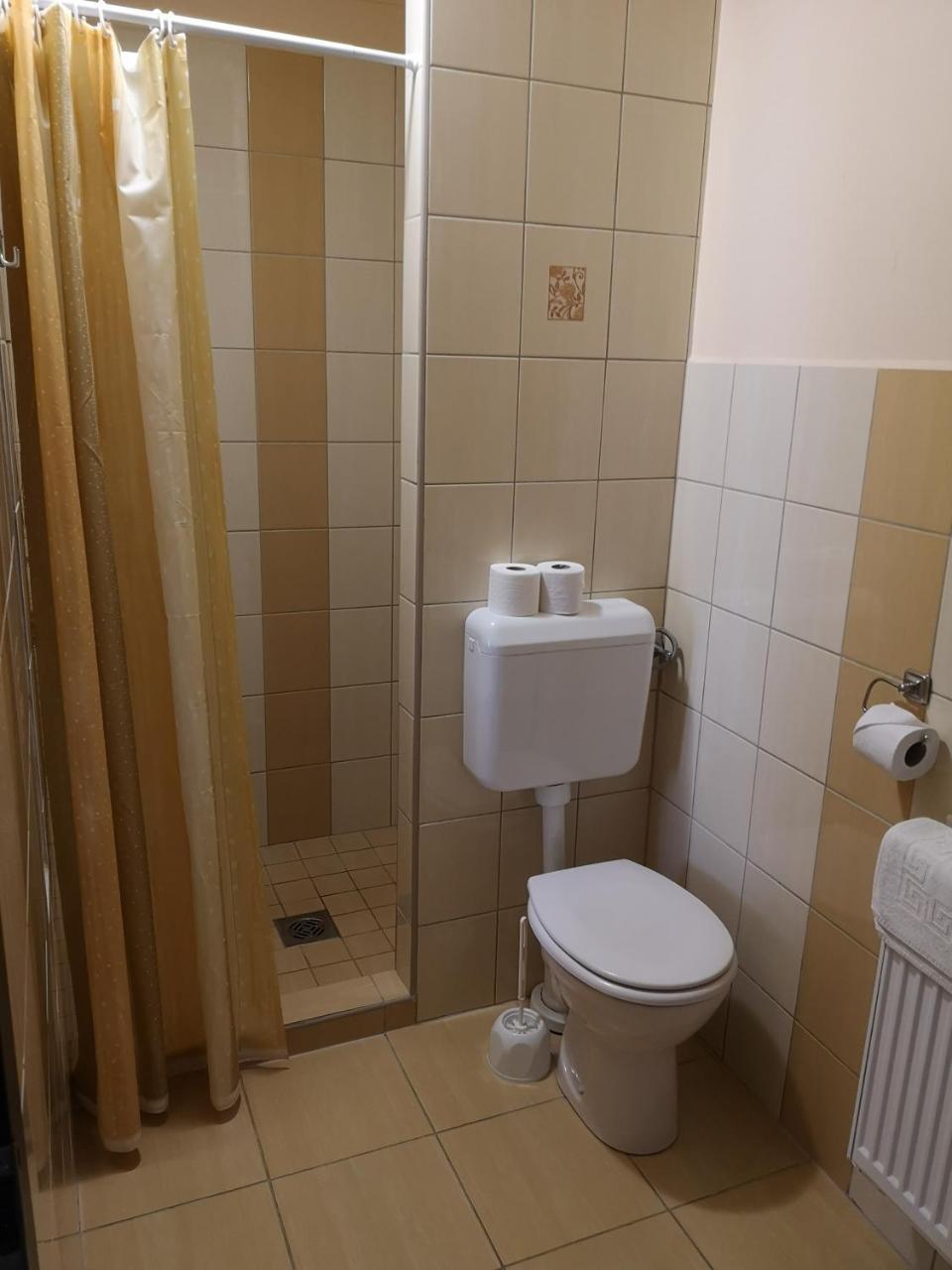 Bed and Breakfast Borostyan Panzio Balatonfuered Екстер'єр фото